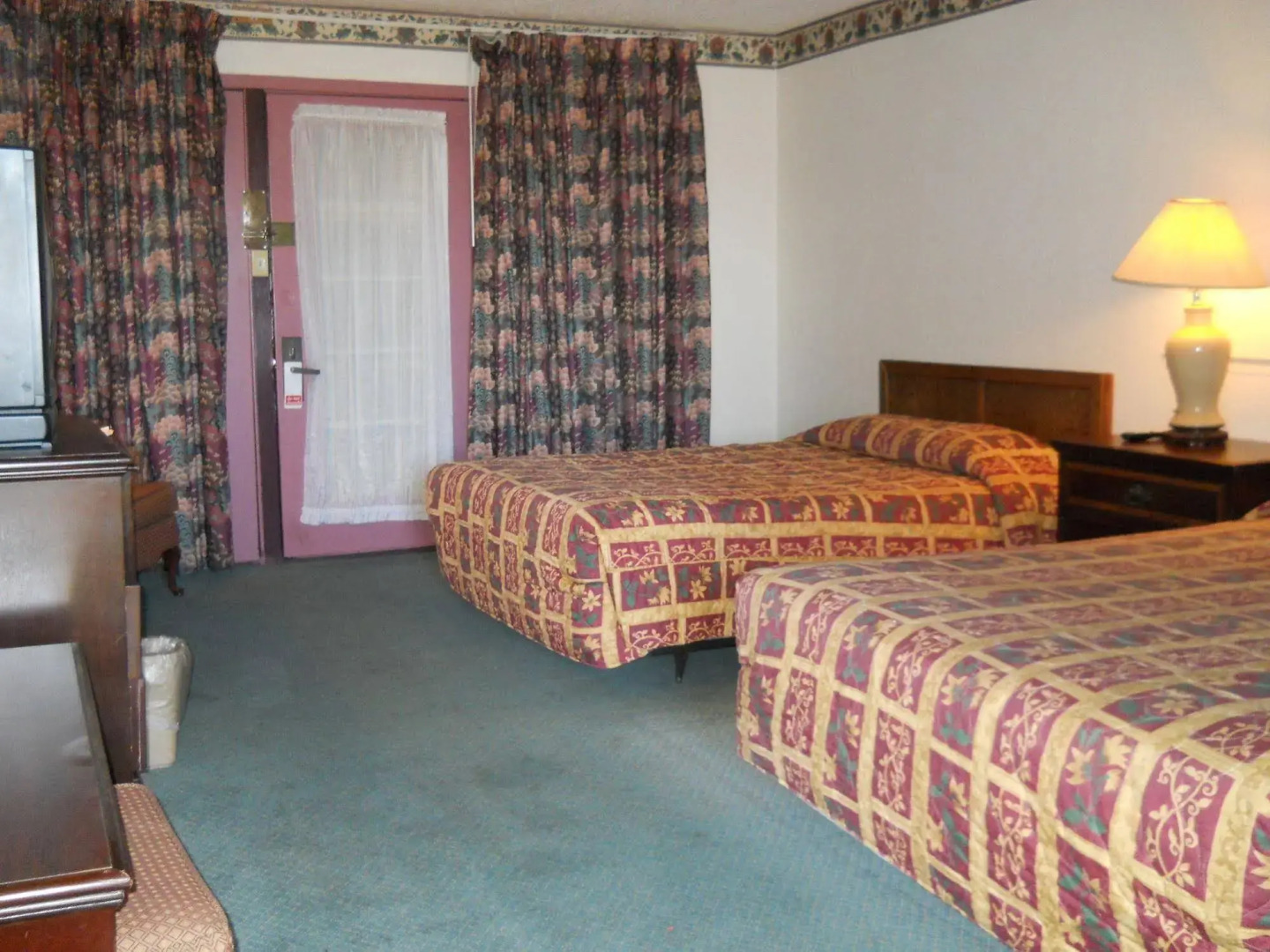 The Cactus Cove Inn and Suites