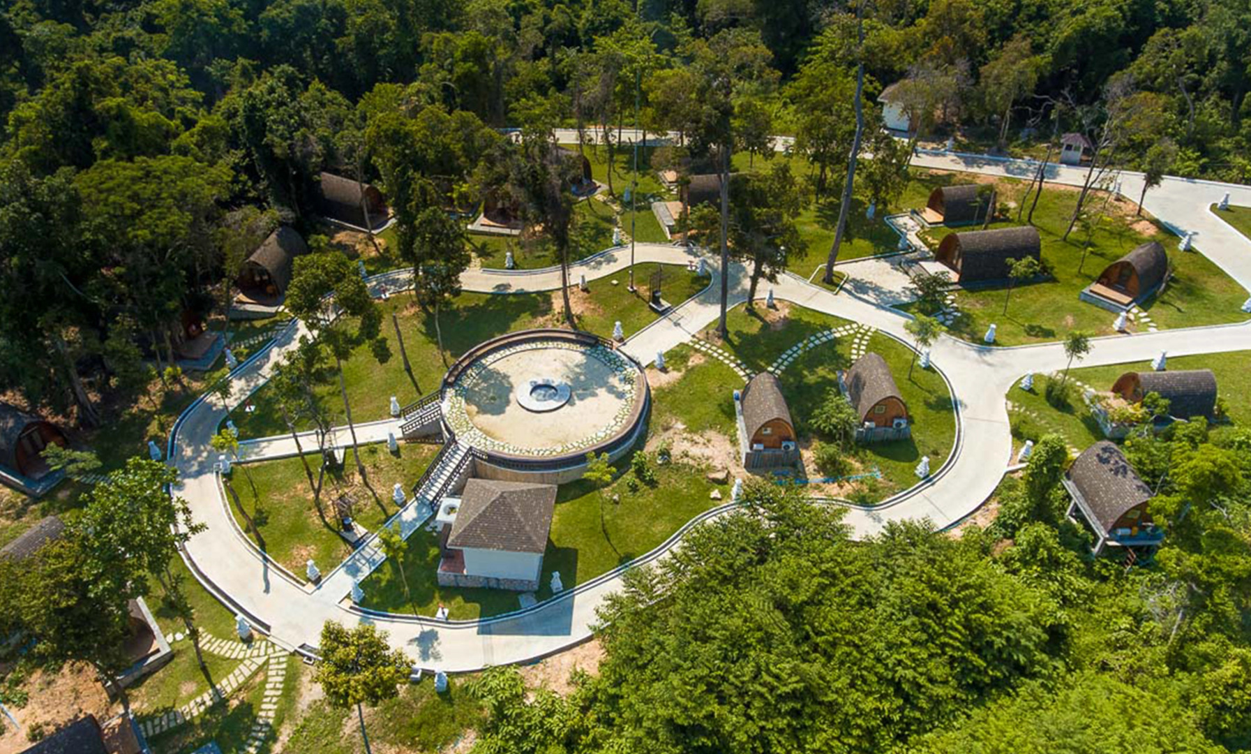 Independence Hotel by Dara