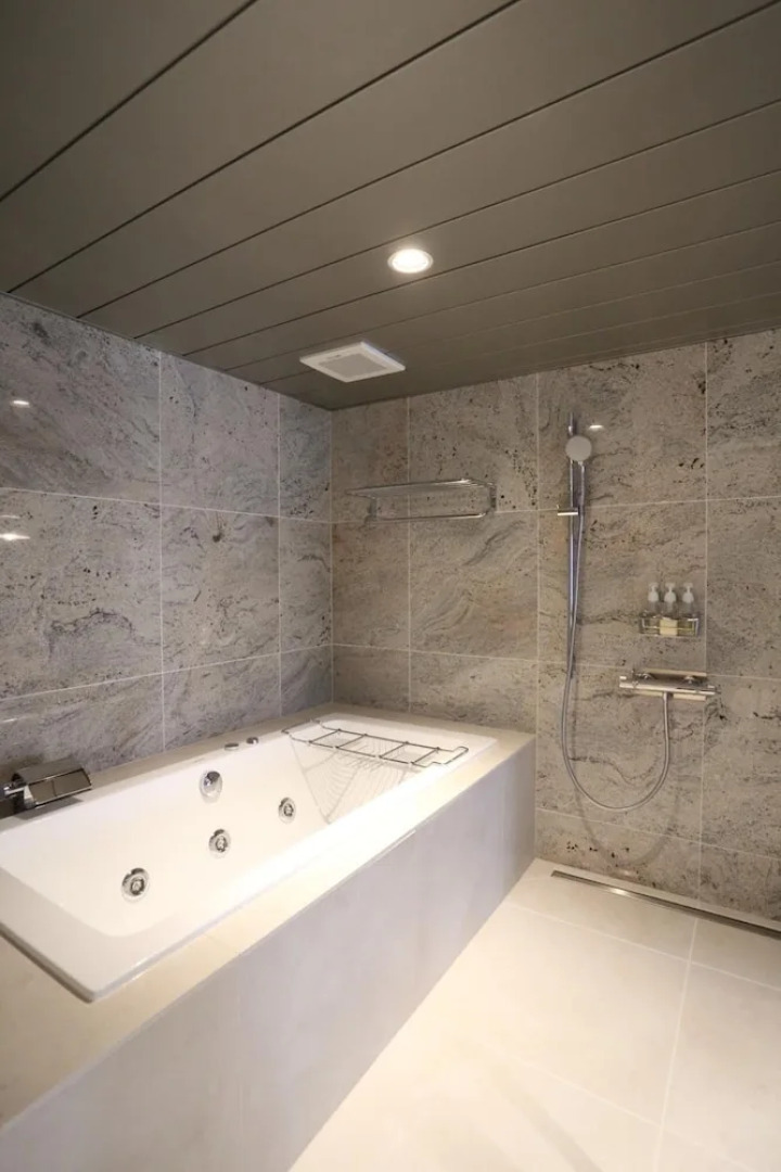 Urban Villa Konaya Hotel