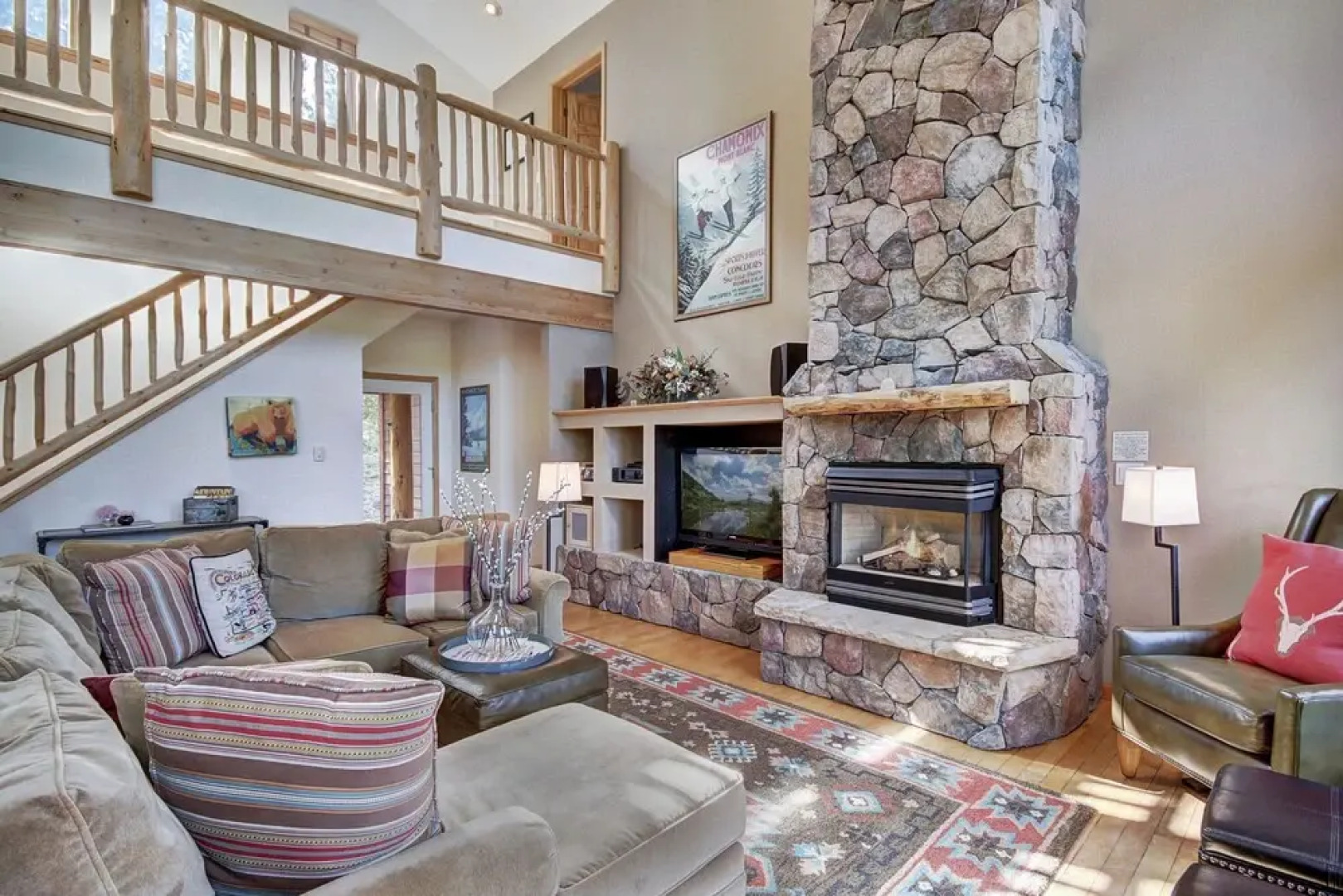 Timber Heights Lodge 3 Bedroom Home by RedAwning