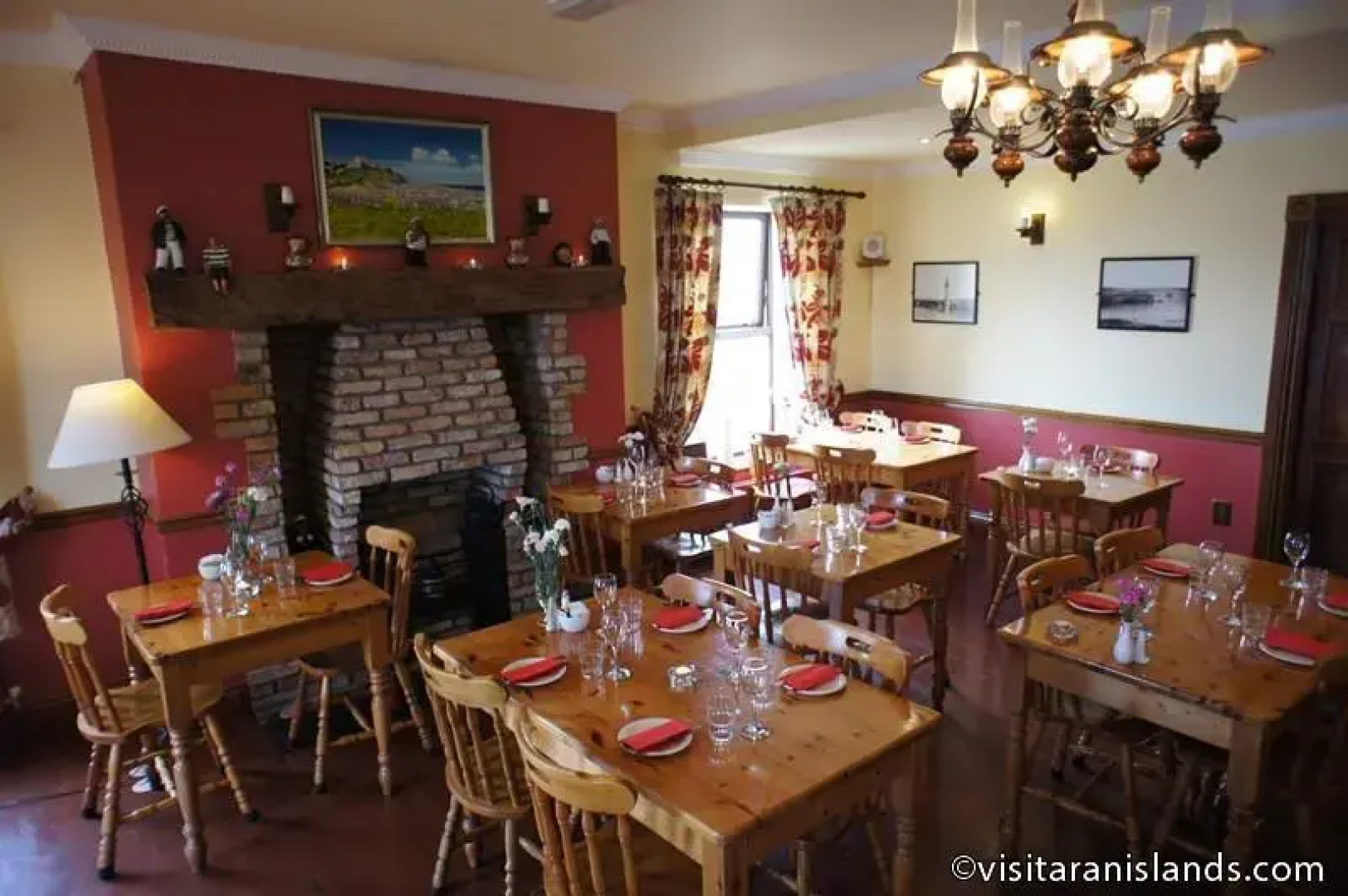 Pier House Guesthouse & Restaurant