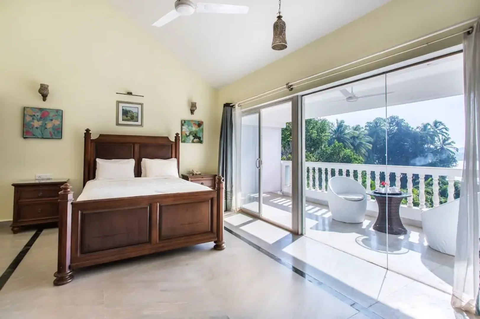 Safira River Front Resort