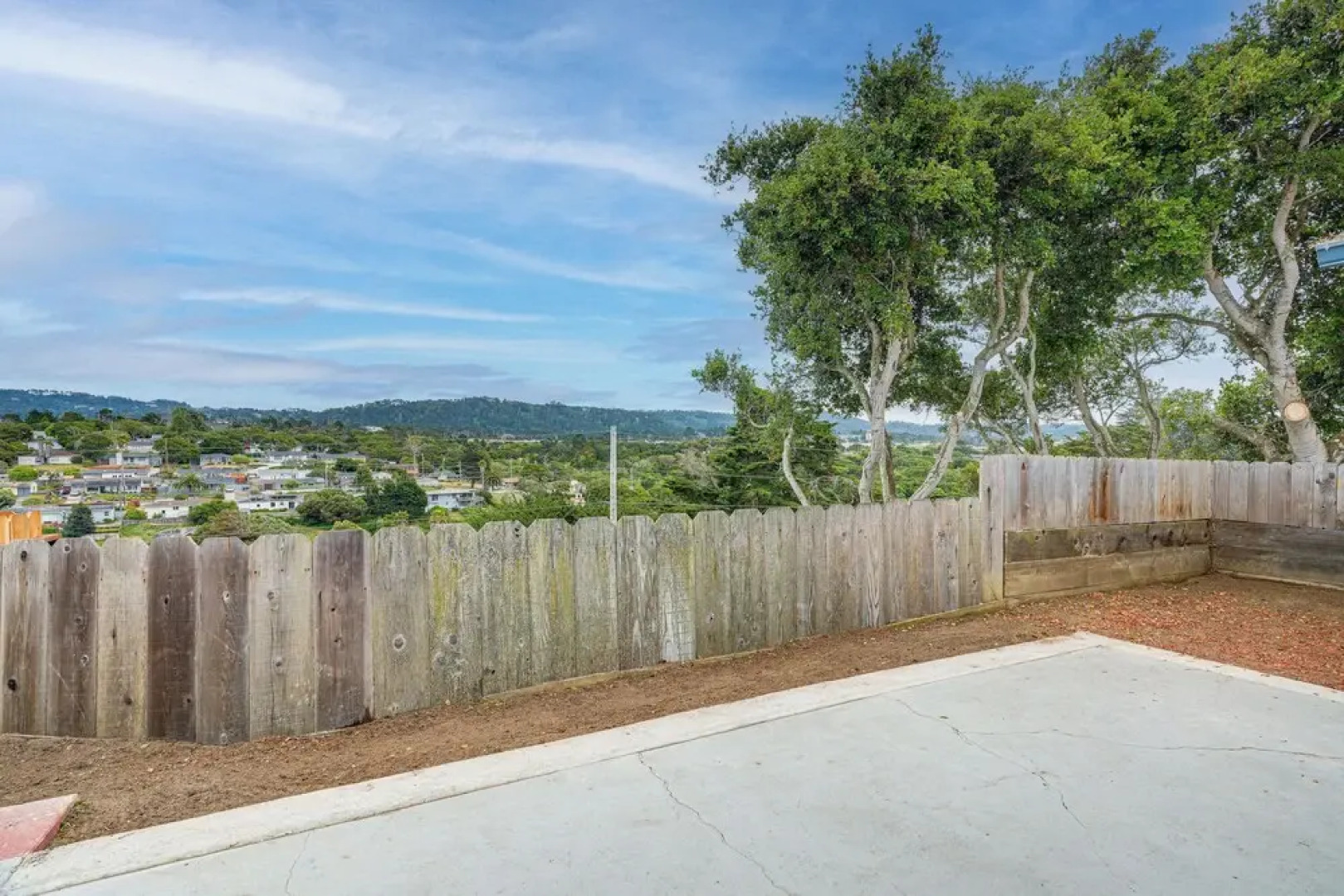 Peaceful Del Rey Oaks Retreat: 2 Mi to Beaches!