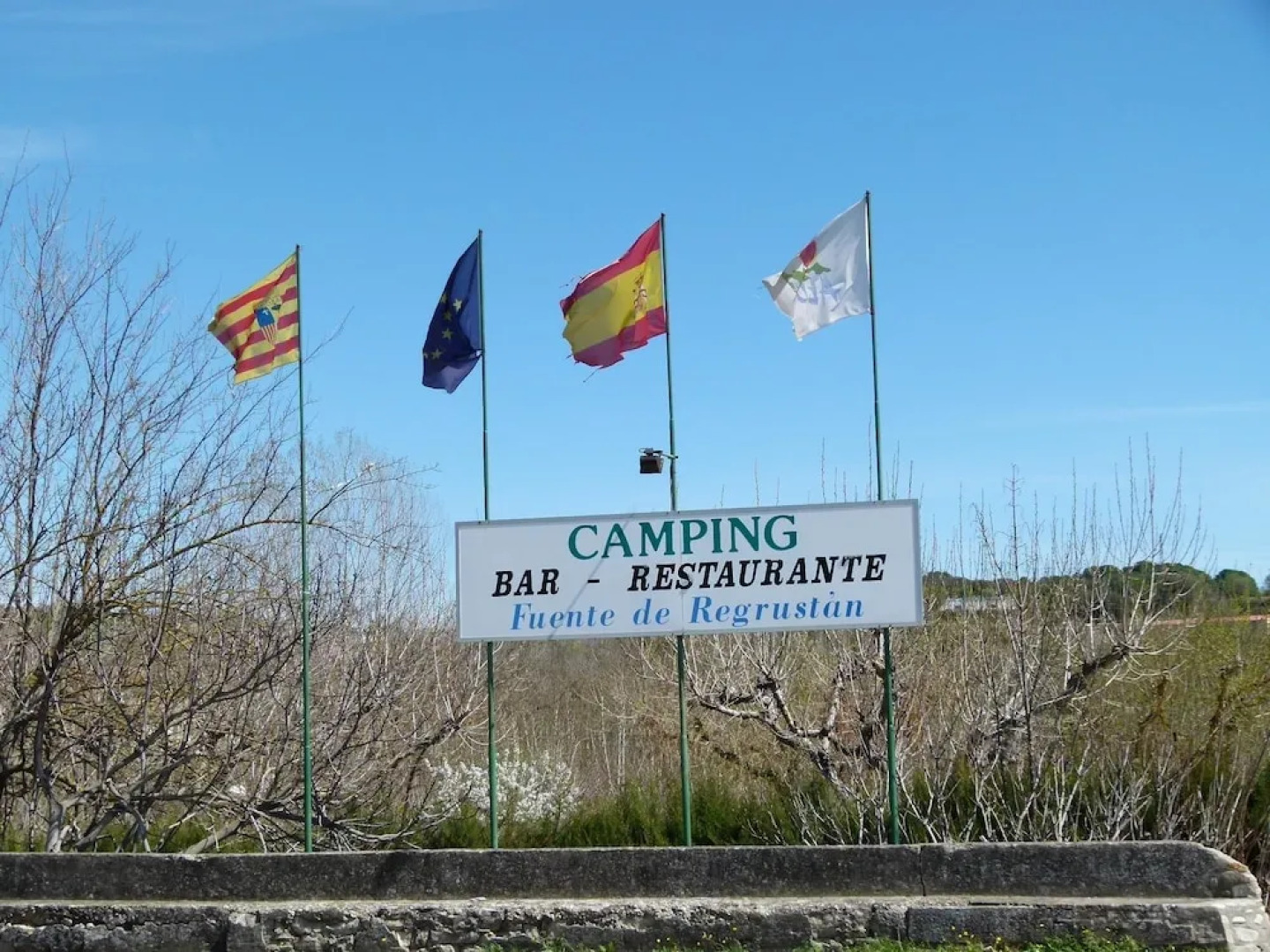 Camping Fuente de Regustrán