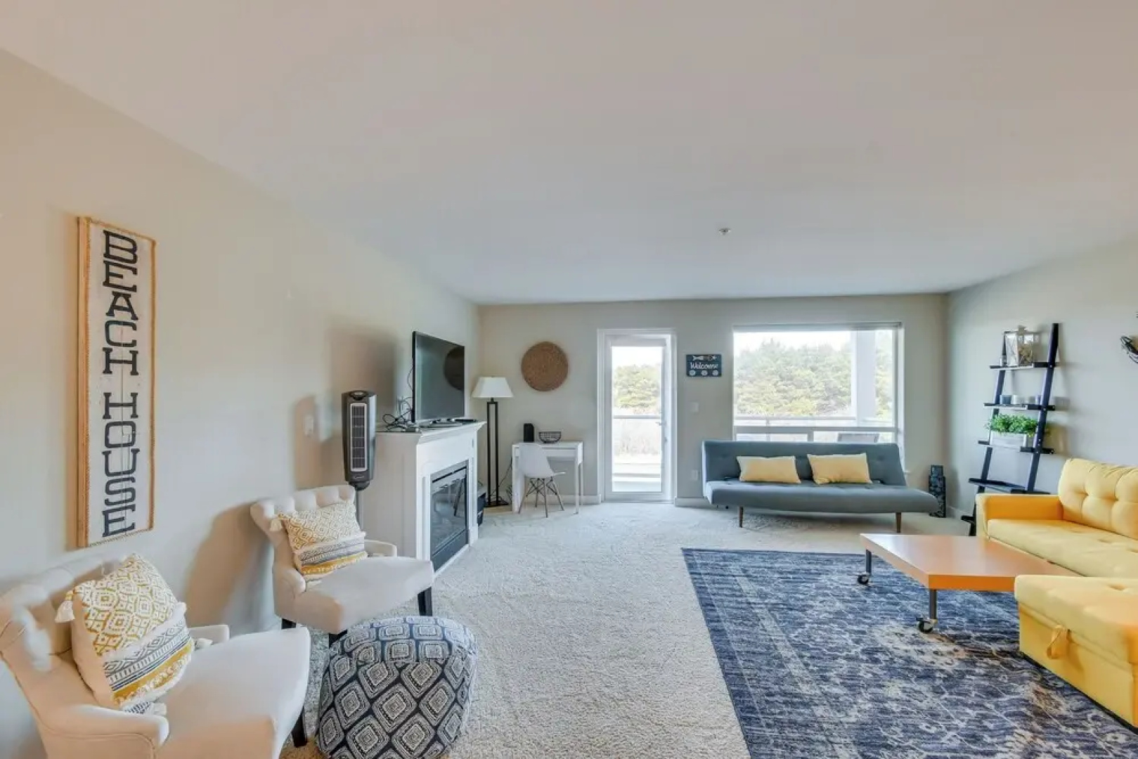Westport Vacation Rental: Walk to Beach!