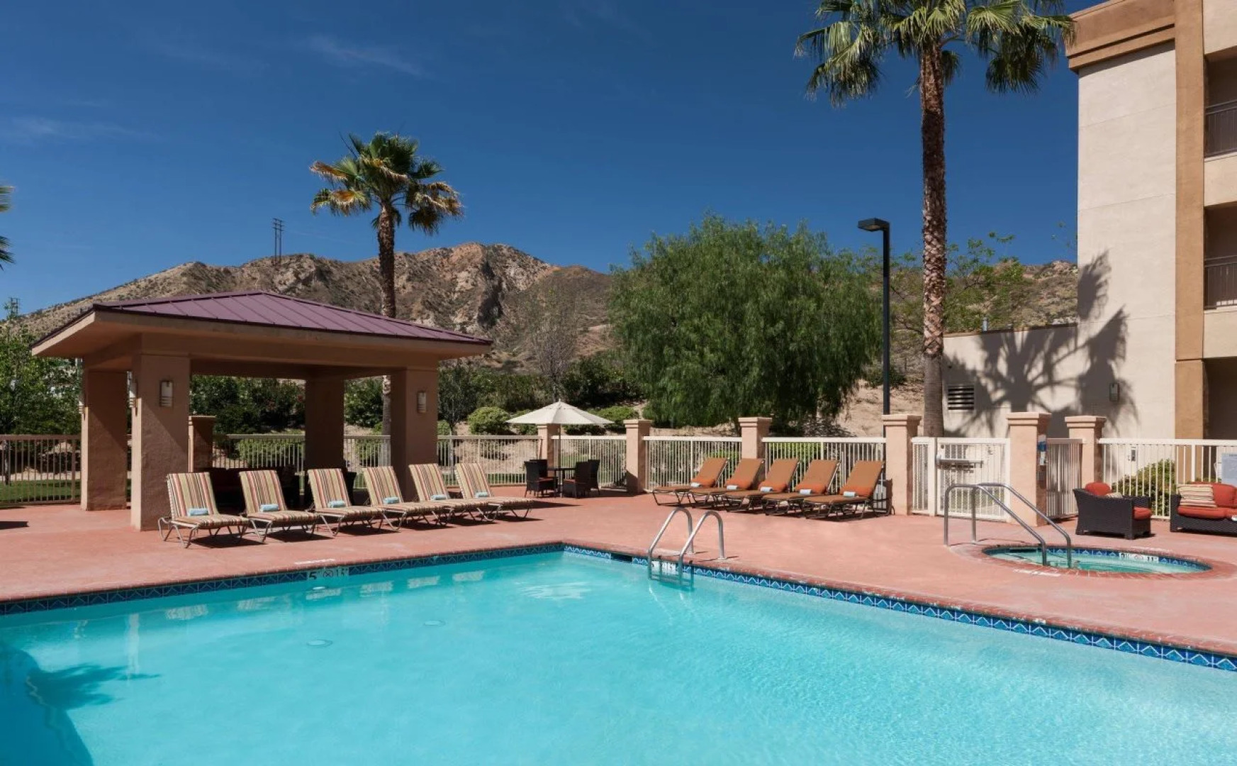 Courtyard by Marriott Santa Clarita Valencia