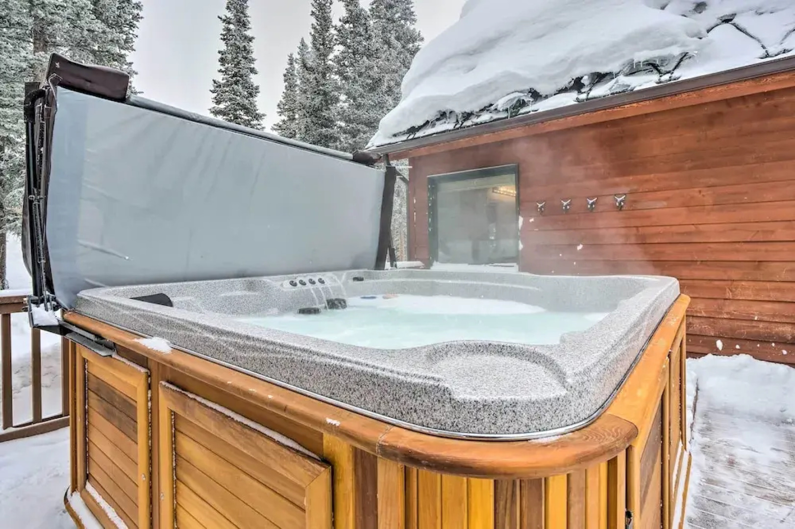 12 Mi to Breckenridge Ski Resort: Cabin w/ Hot Tub