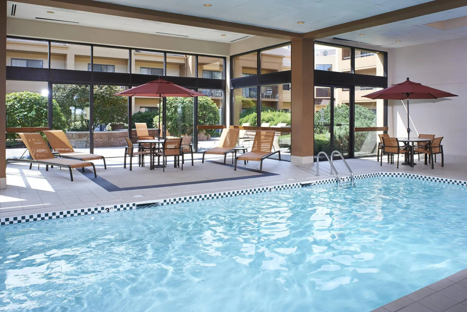 Courtyard by Marriott Chicago Oakbrook Terrace