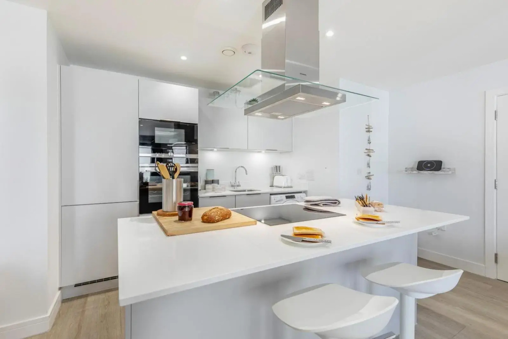 6 Putsborough - Luxury Apartment at Byron Woolacombe, only 4 minute walk to Woolacombe Beach!