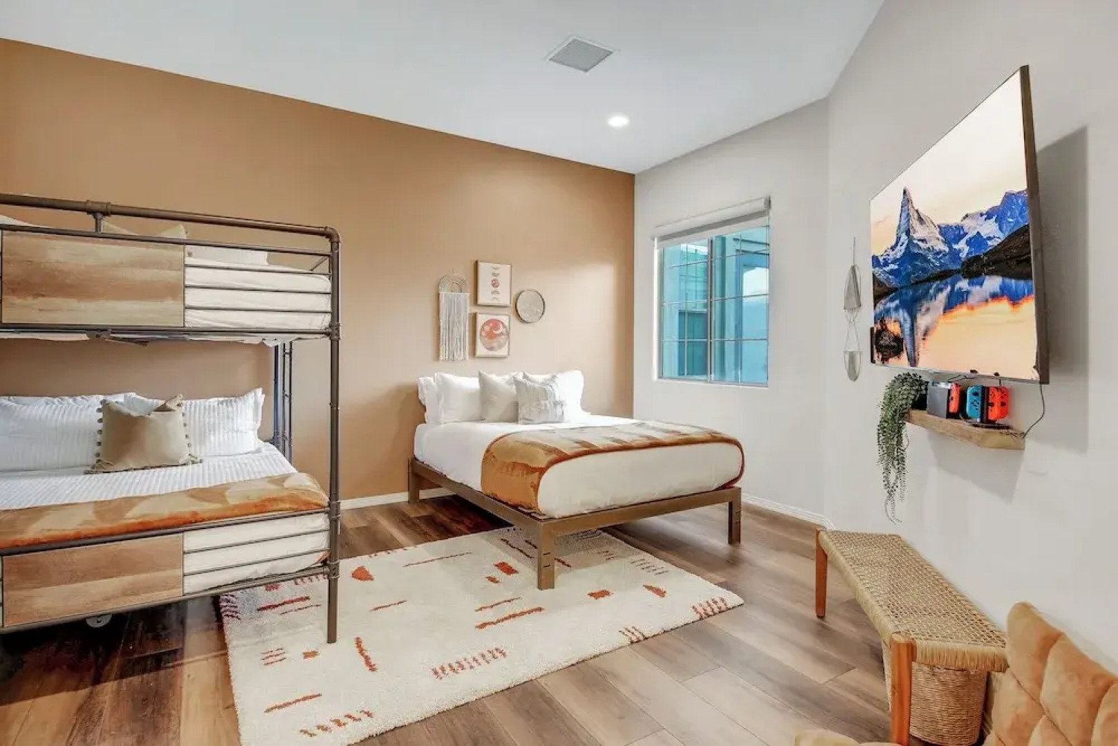 Wilder Out West: Luxury Pickleball, Mini Golf, & Game Room!