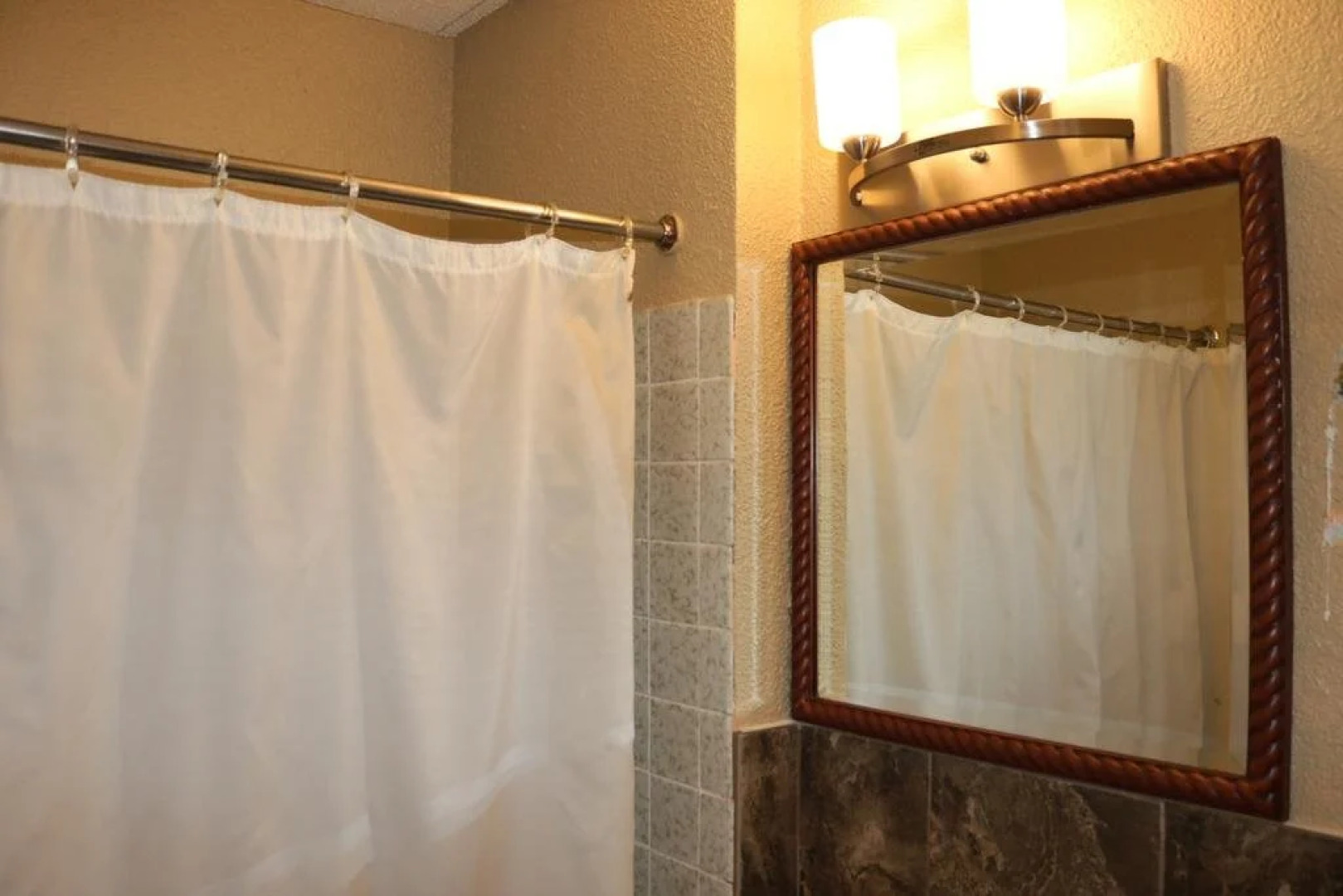 Hotel O Miami Inn & Suites Chicago Midway Airport