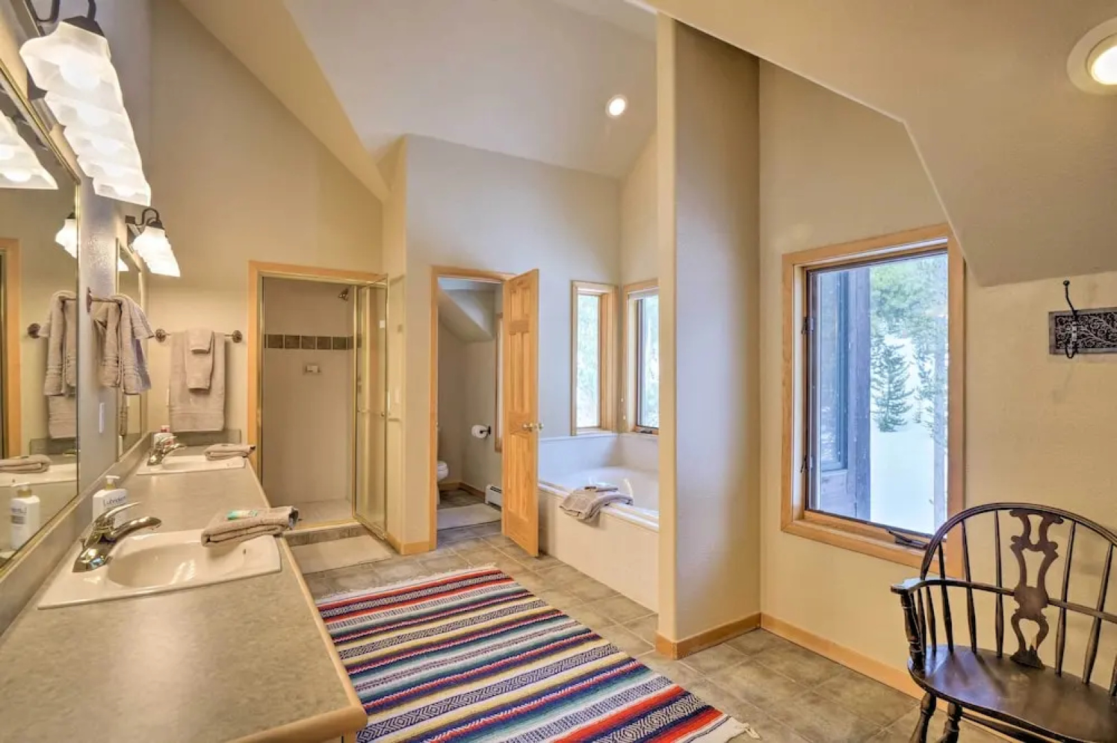 Grand Fraser Escape w/ Private Deck & Hot Tub
