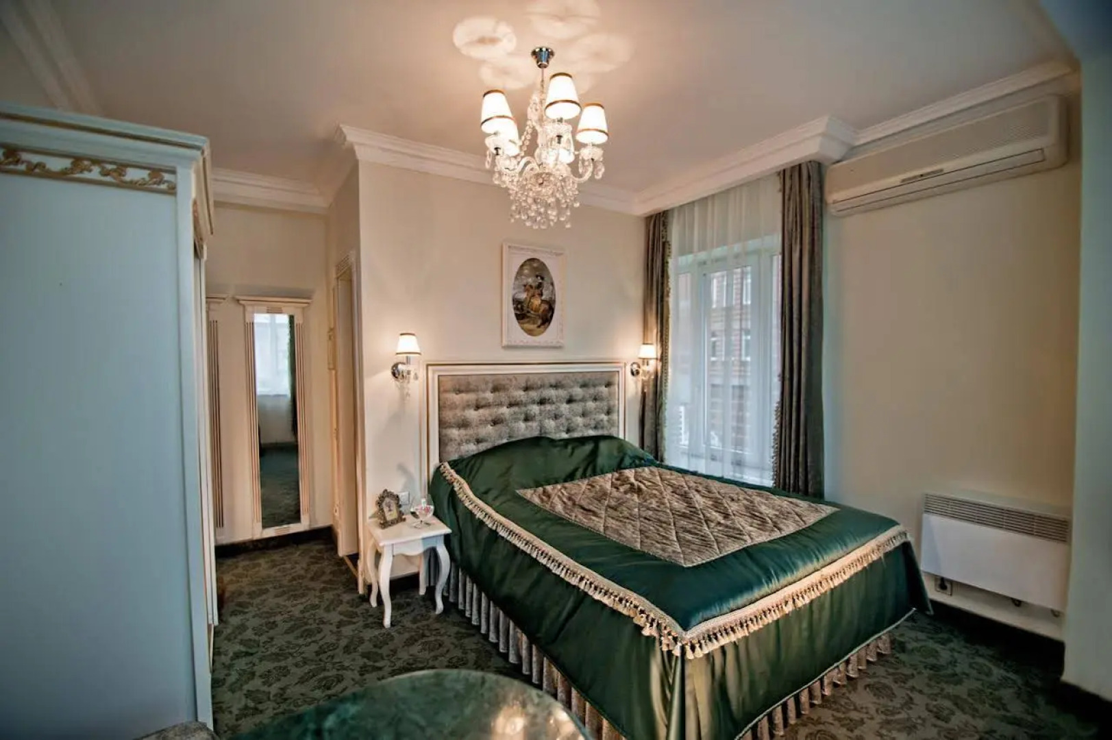 Отель «Роял Сити»