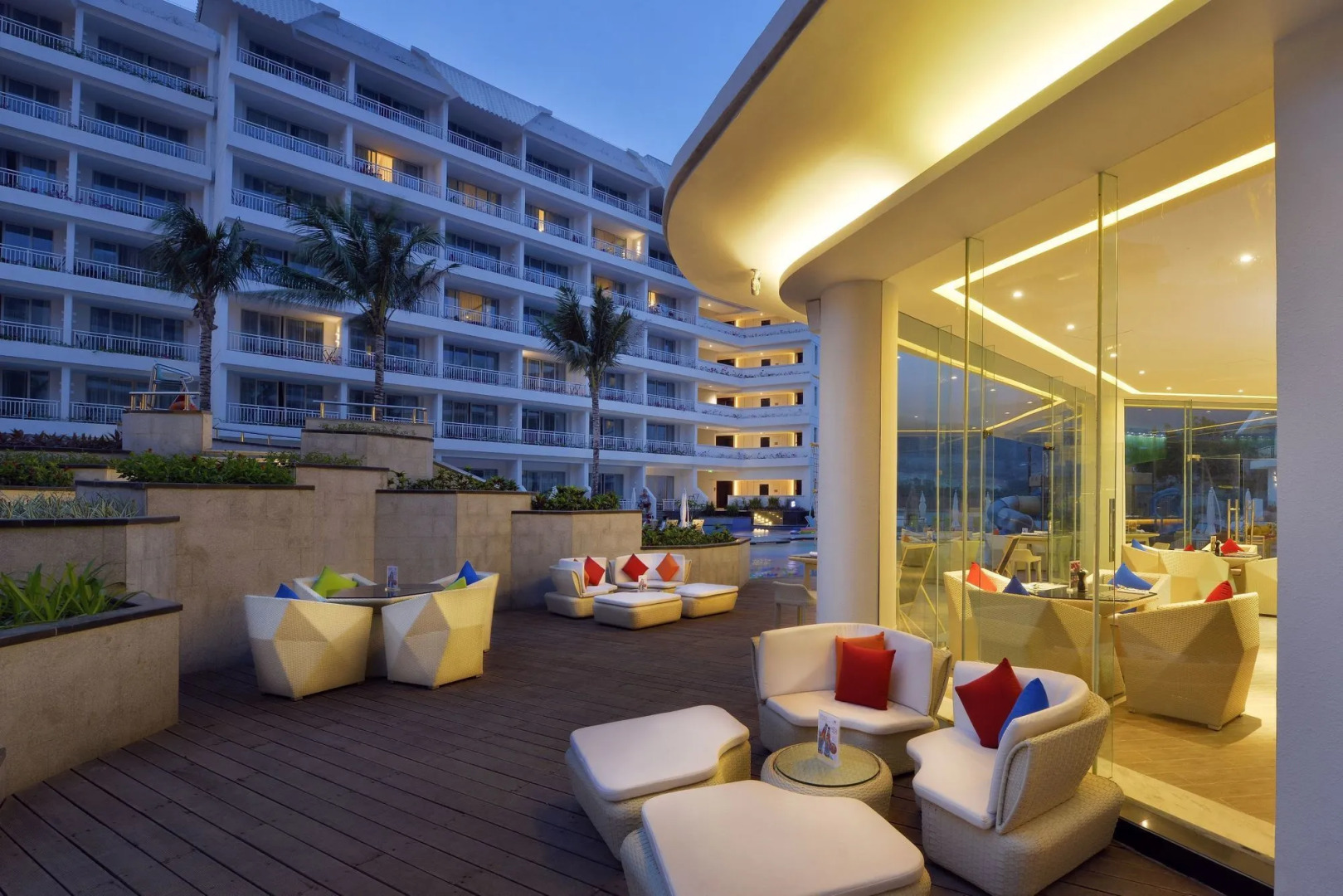 Курорт Palace Resort Yalong Bay Sanya-Villa