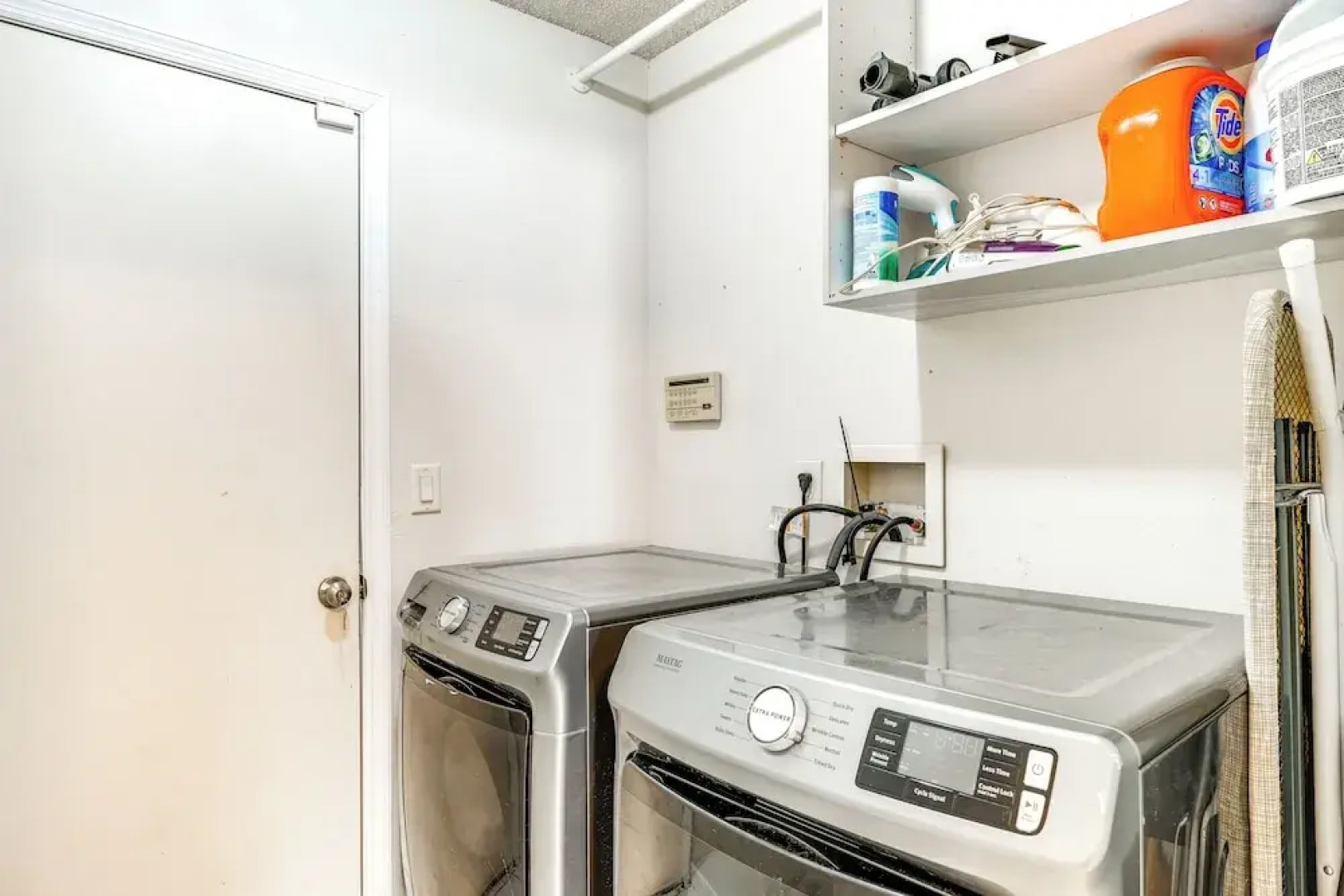 3 Mi to Marina: Riverview Family Home w/ Lanai!