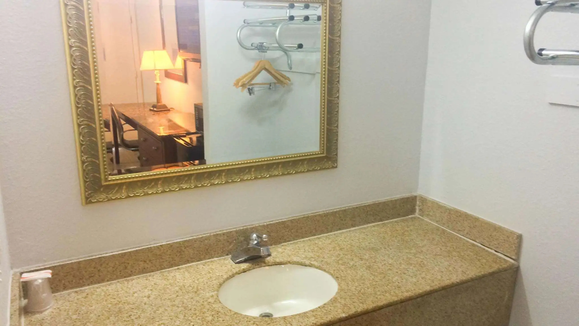 Motel 6 Newport News, VA - Fort Eustis