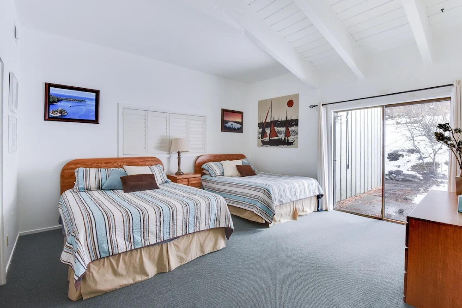 Waters Edge Jewel w/ Lake Views HOA Access!