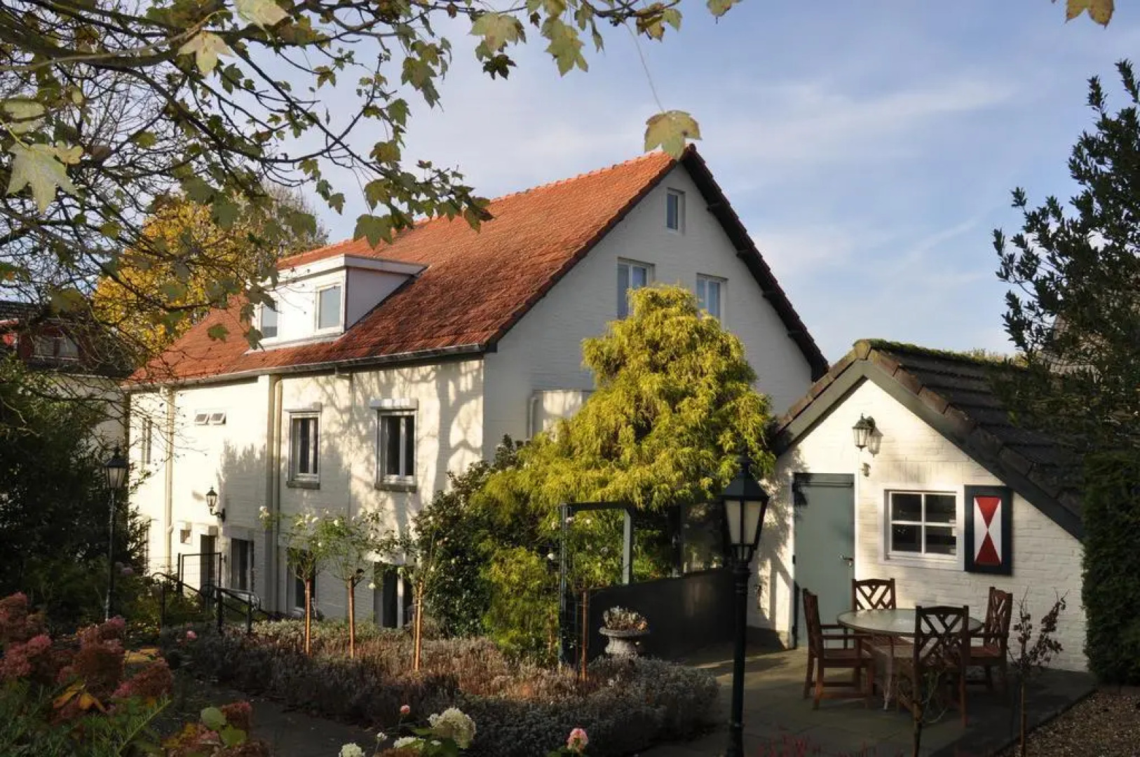 Walnut Lodge Bed & Breakfast