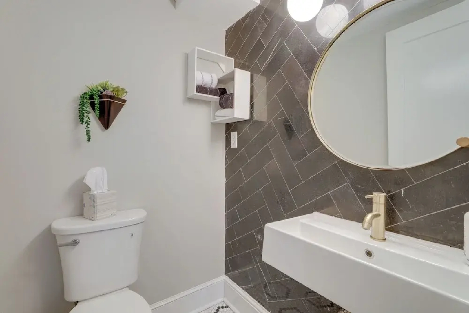 Modern Decatur Getaway ~ 8 Mi to Downtown Atlanta!