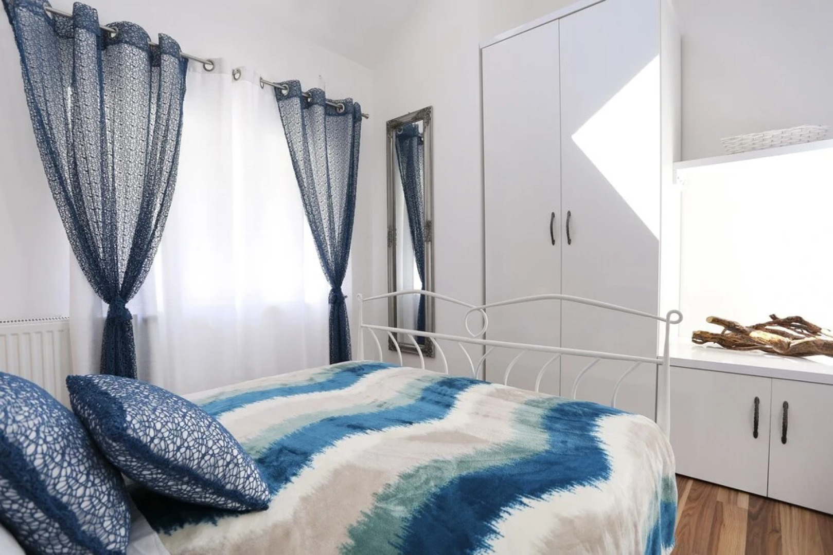 Rustic Stone House Bajeli with Jacuzzi