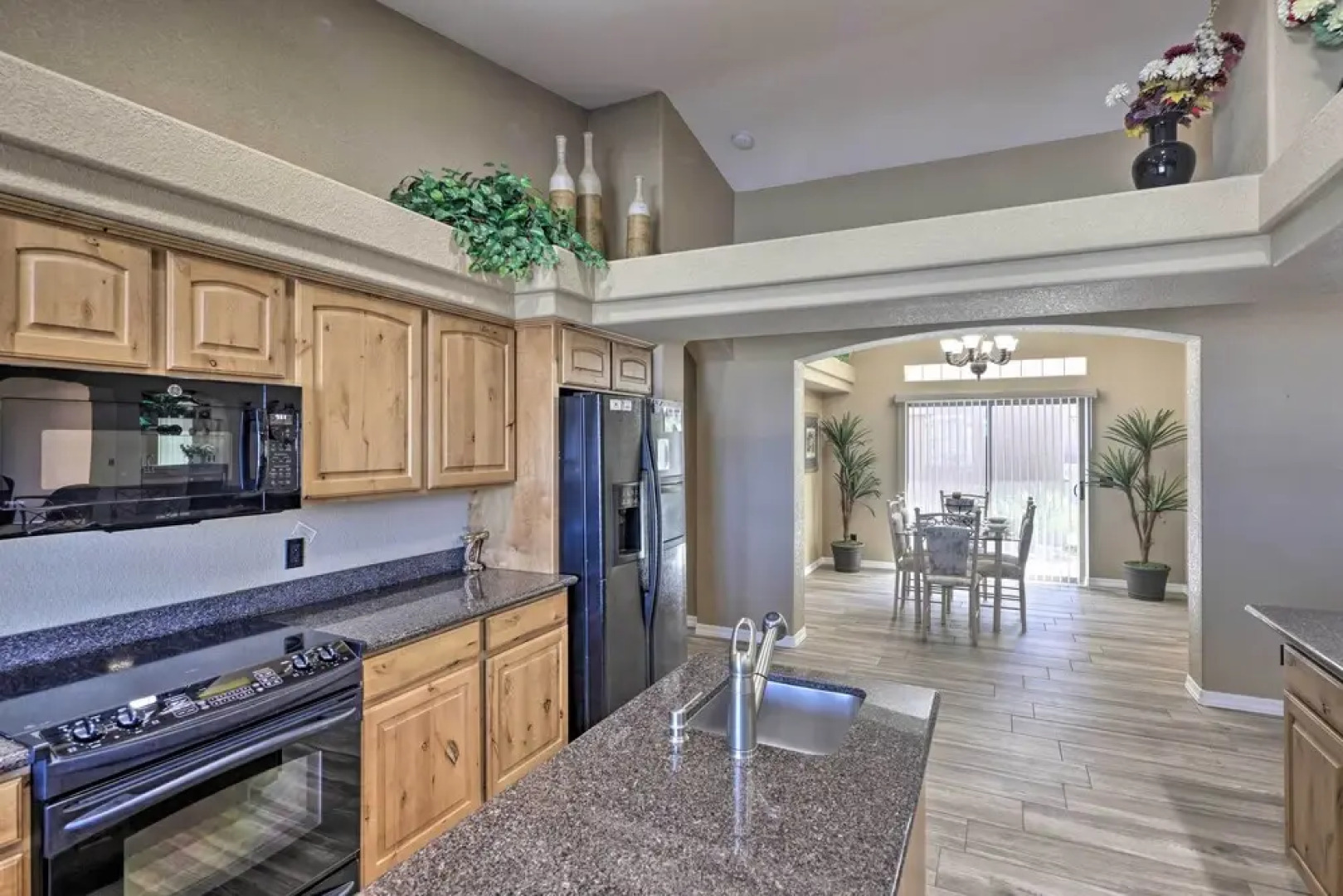 Patio + Lake Havasu View: Scenic Gated Retreat!