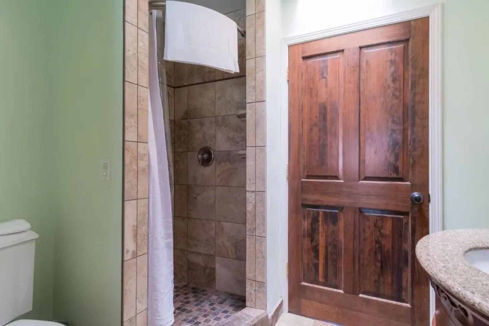 Cypress by AvantStay Warm Modern Home in Santa Rosa w Amazing Pool