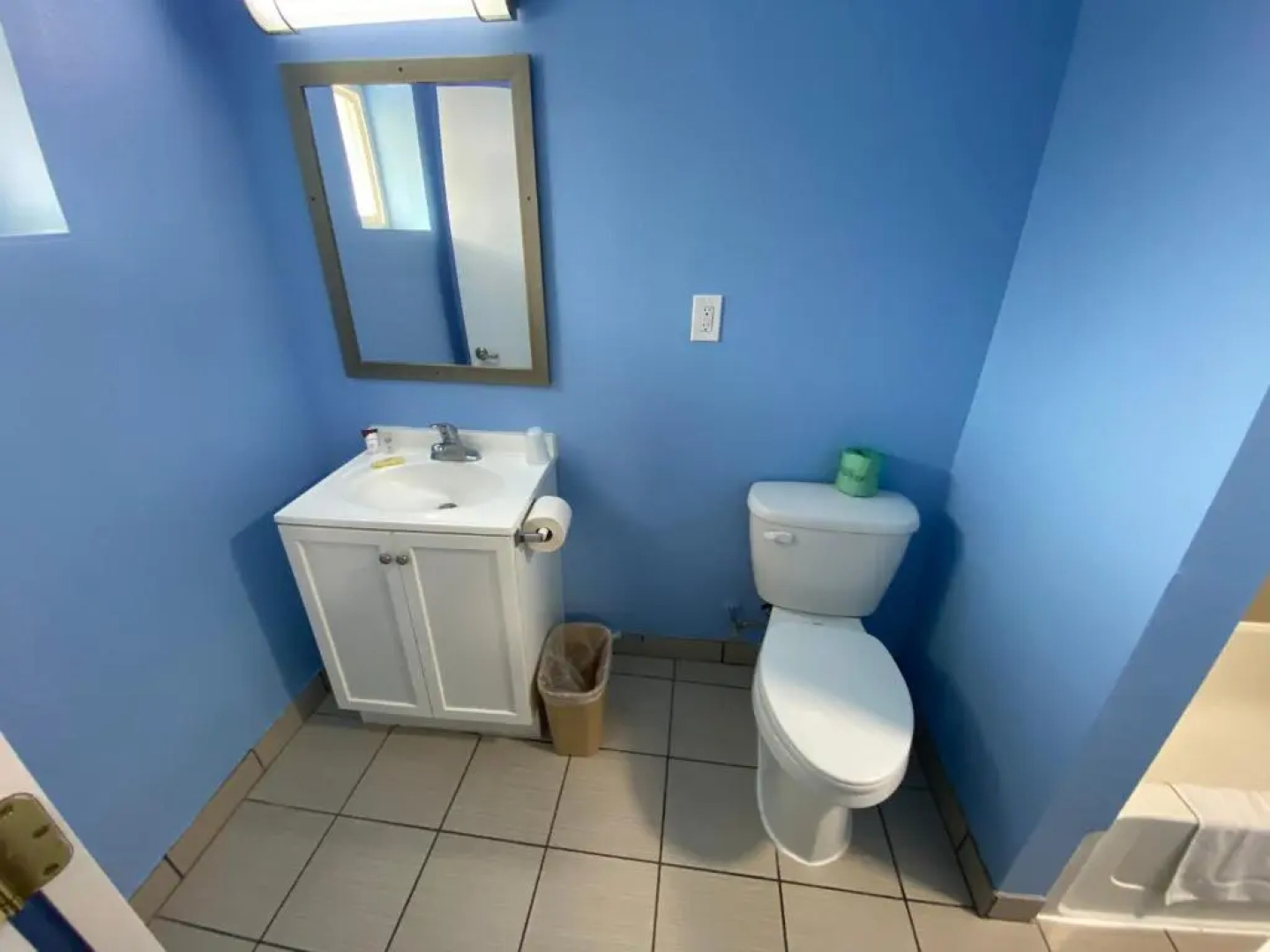 Red Carpet Inn and Suites