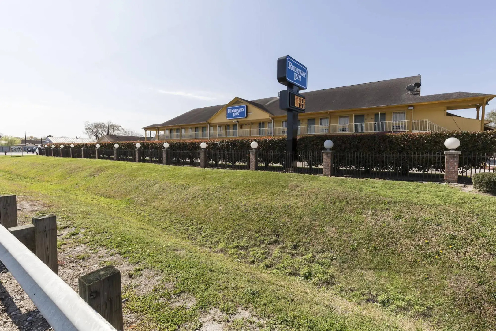 Rodeway Inn South Houston