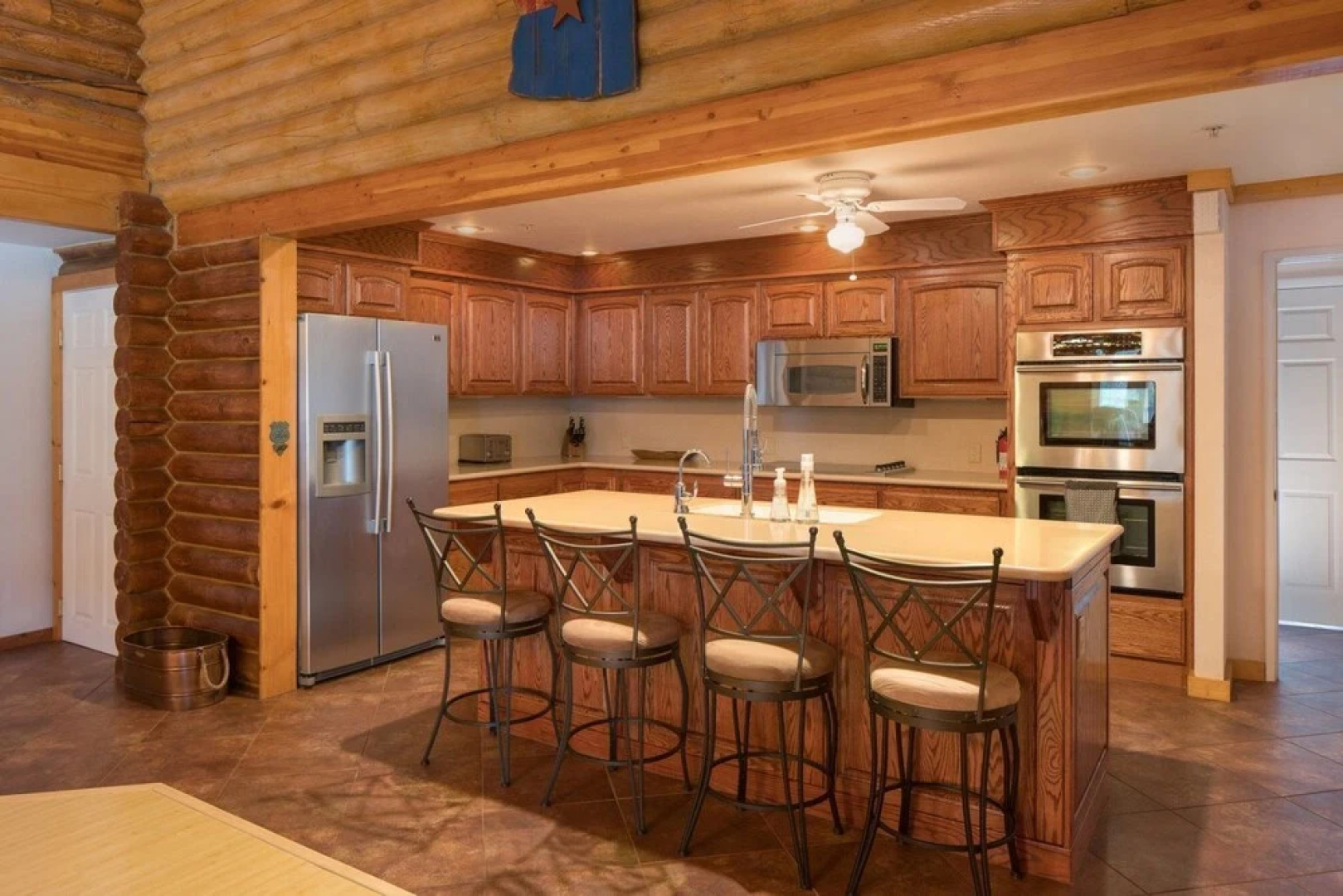 Quarter Horse Lodge