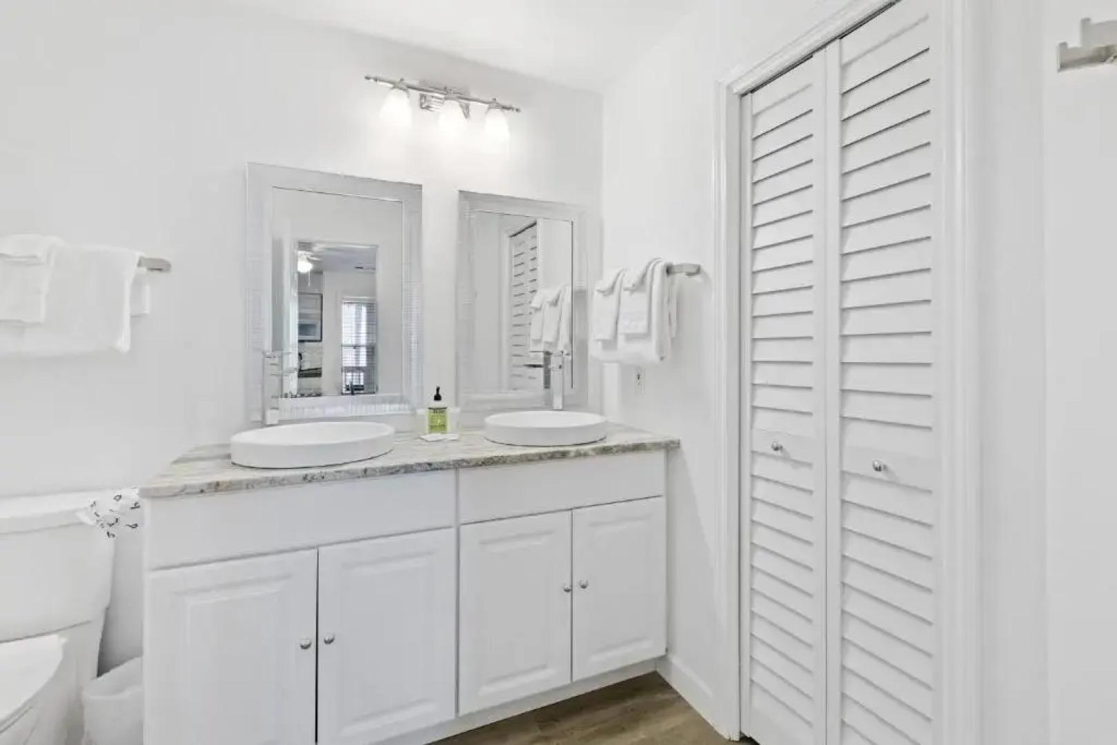 St Thomas Square MOA