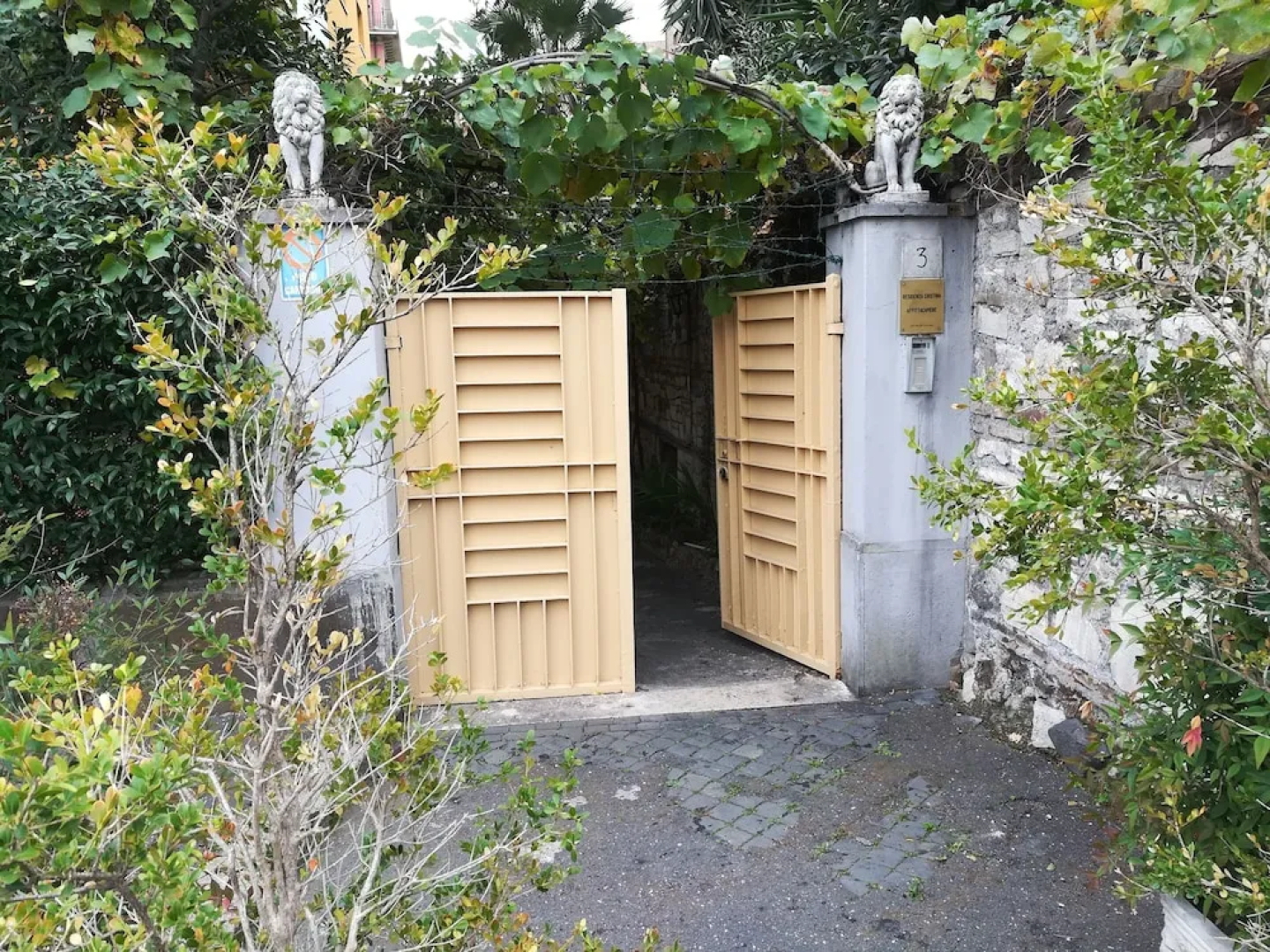 Cristina's Residence