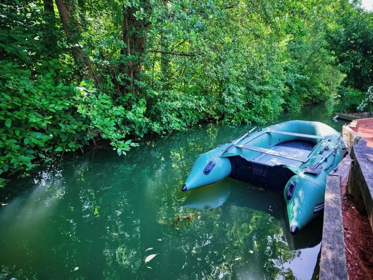 Paris Garden River residence