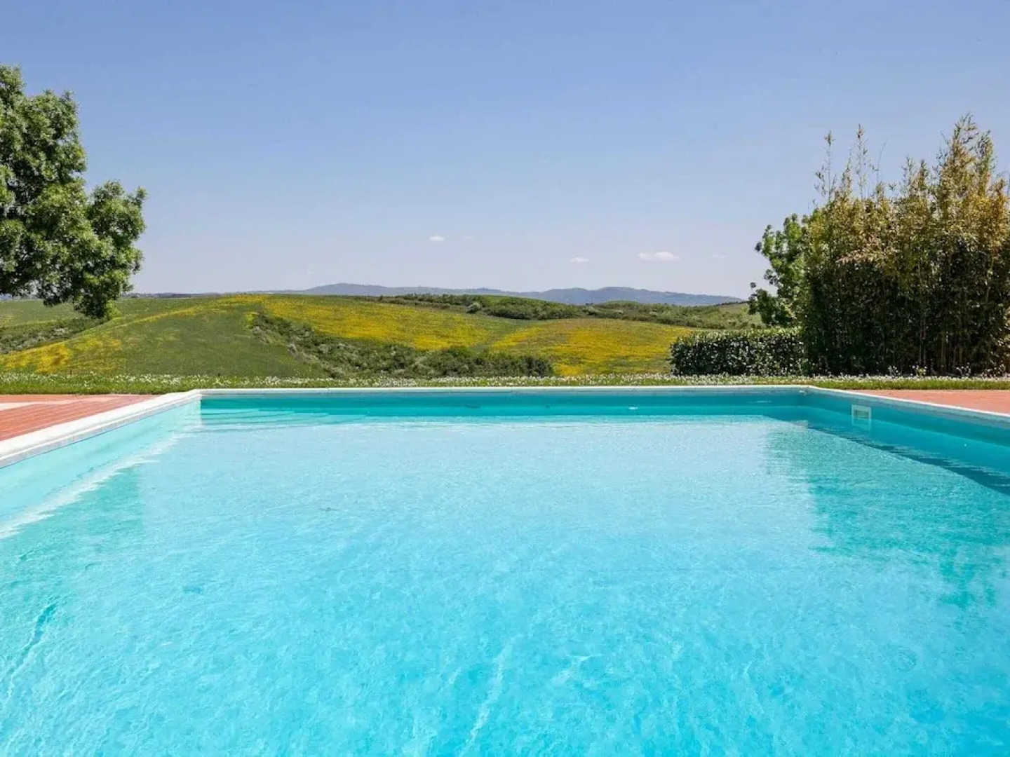 Tuscan Farmhouse in Peccioli with Swimming Pool near Lakes