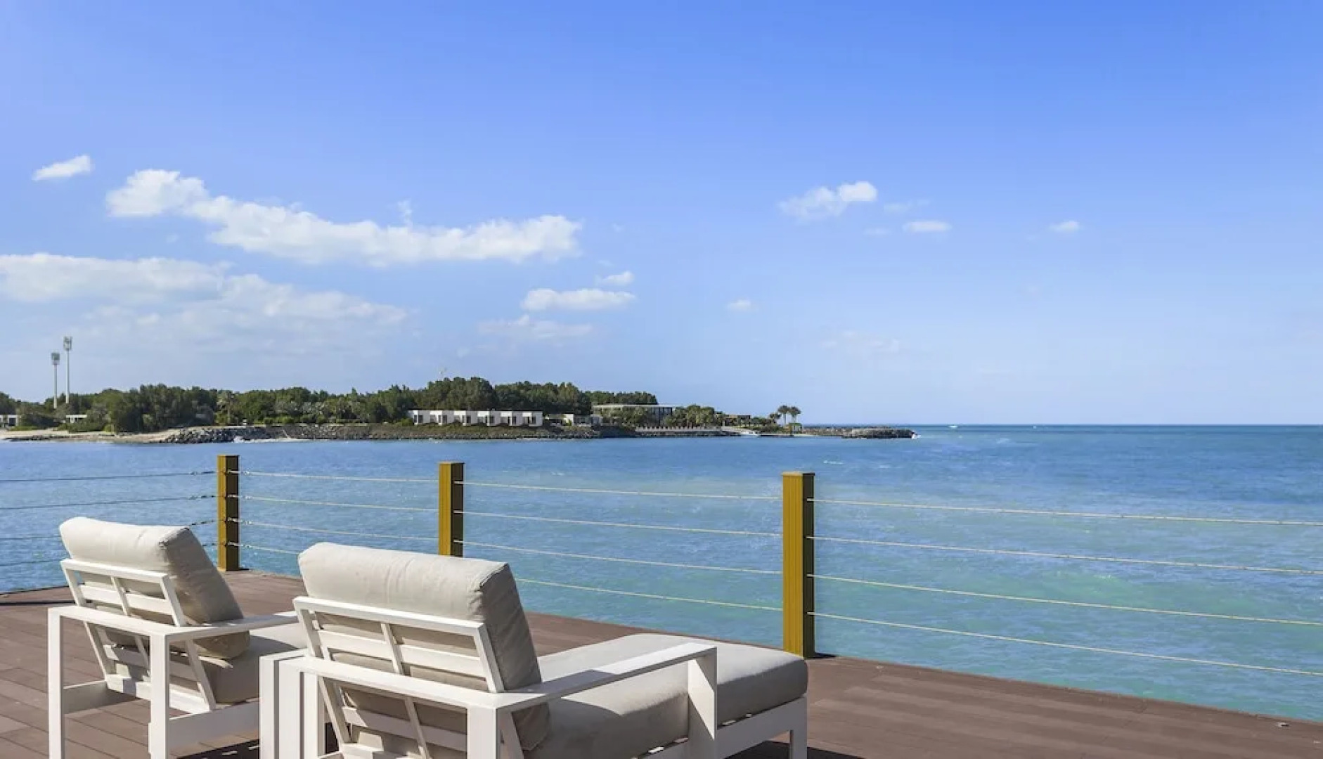 WelHome - Extraordinary Giant Water Villa on Nurai Island