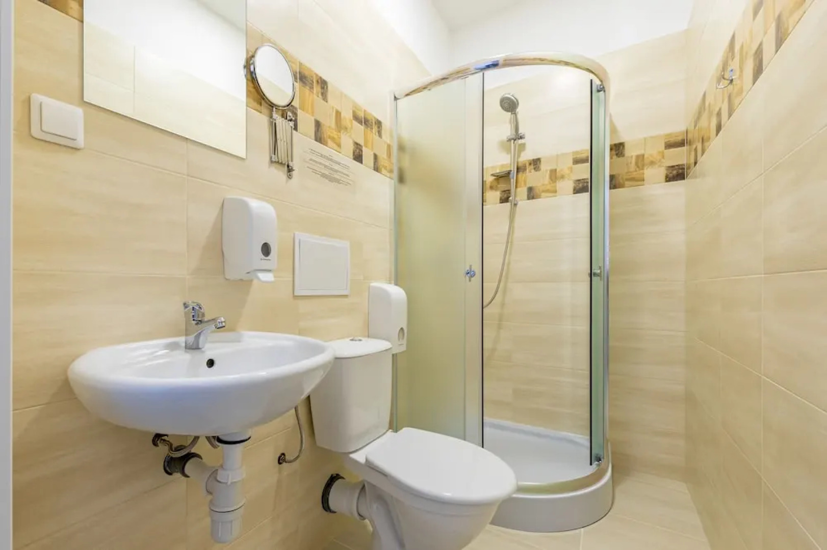 Отель Simple Plus
