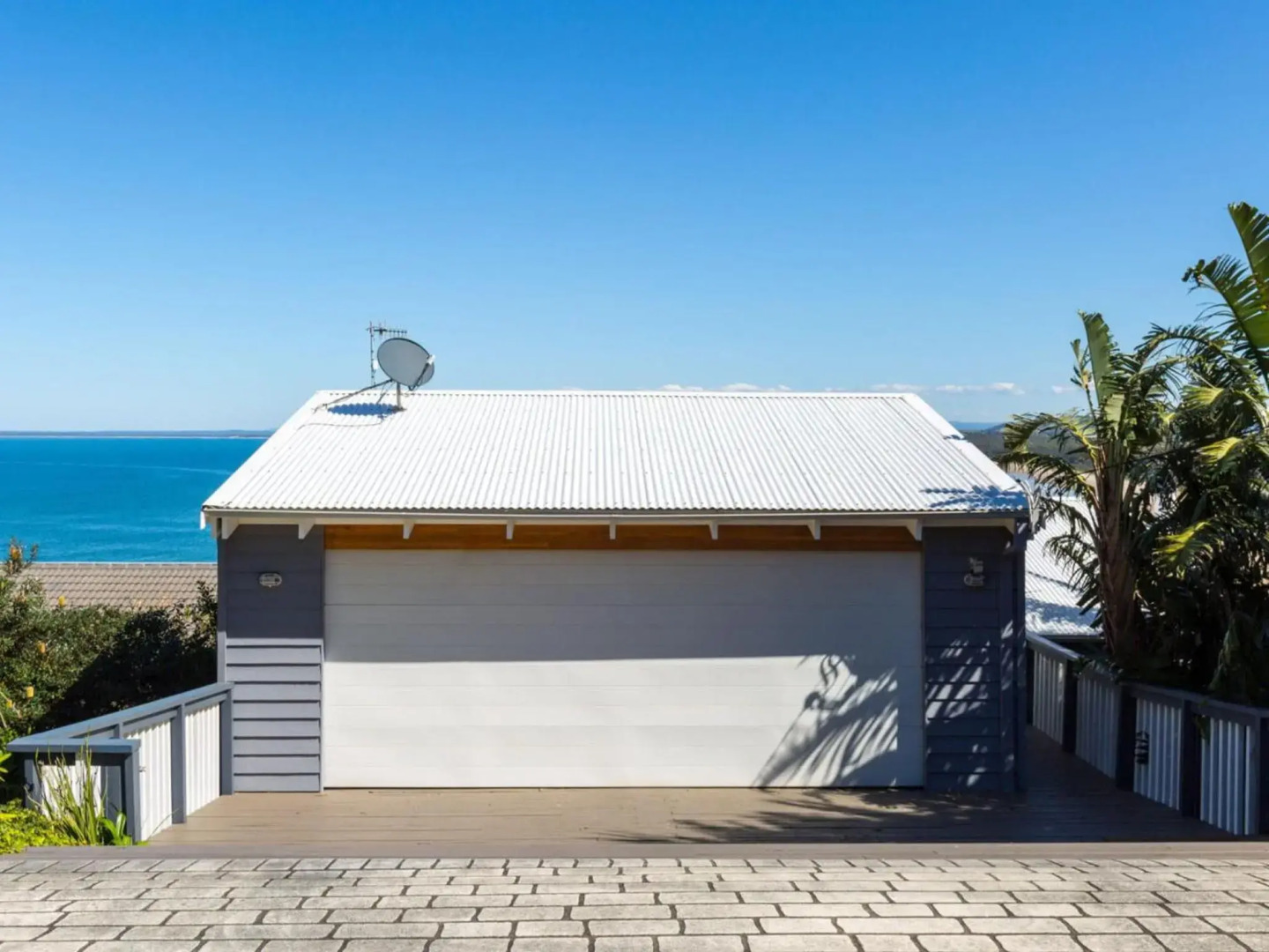 THE LOOKOUT AT GERROA Gerroa 4pm check out Sundays