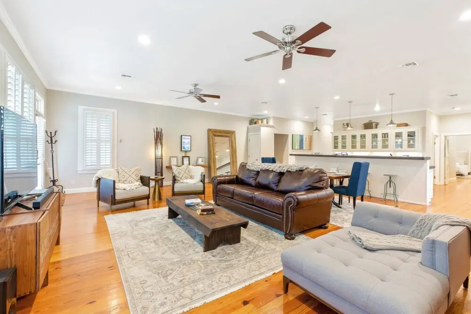 Heart of Fredericksburg w/Pool,Hot-Tub&Grill