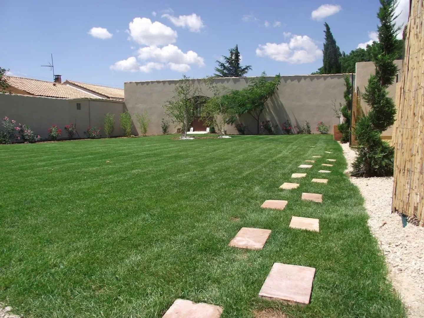 Gites Le Mas De La Tante Berthe