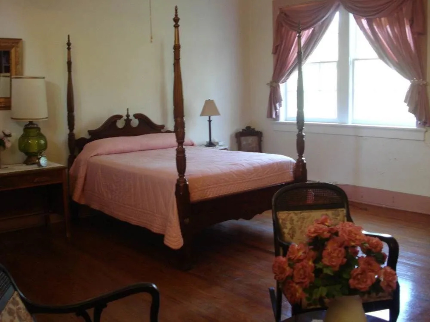 Old Castillo Bed and Breakfast