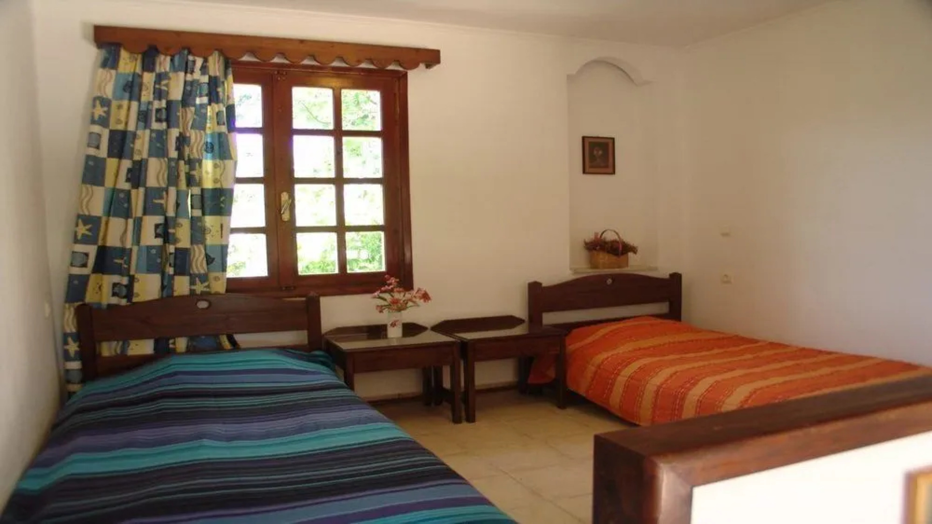 Anavaloussa Apartments