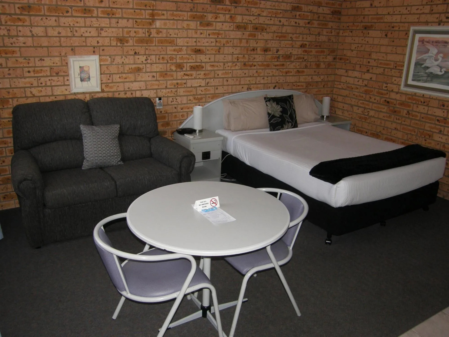 Blue Diamond Motor Inn