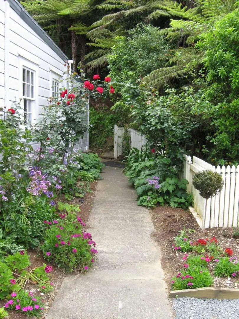 The Old Oak Boutique Hotel