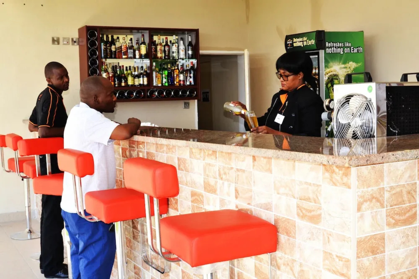 Thakadu Hotel, Casino & Conference Centre