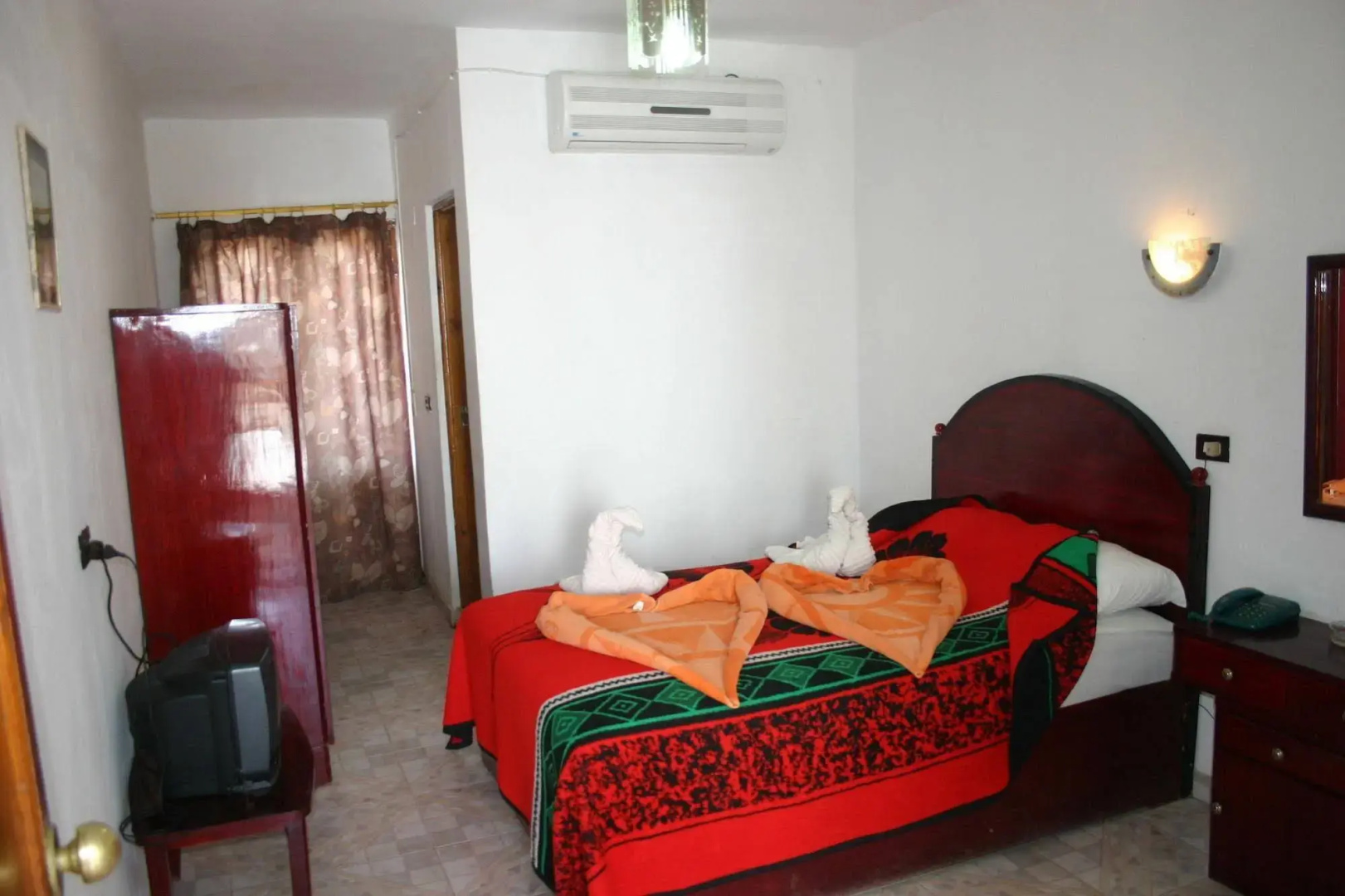 Yasmina Hotel