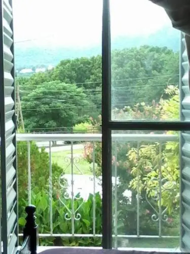 Hotel Balcones del Valle