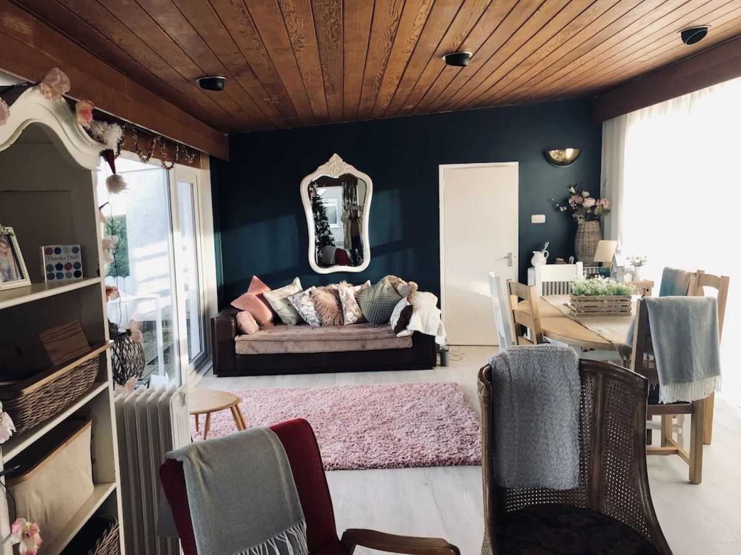 3 Bed Cottage - Sleeps 6 - Pets - Garden - Parking