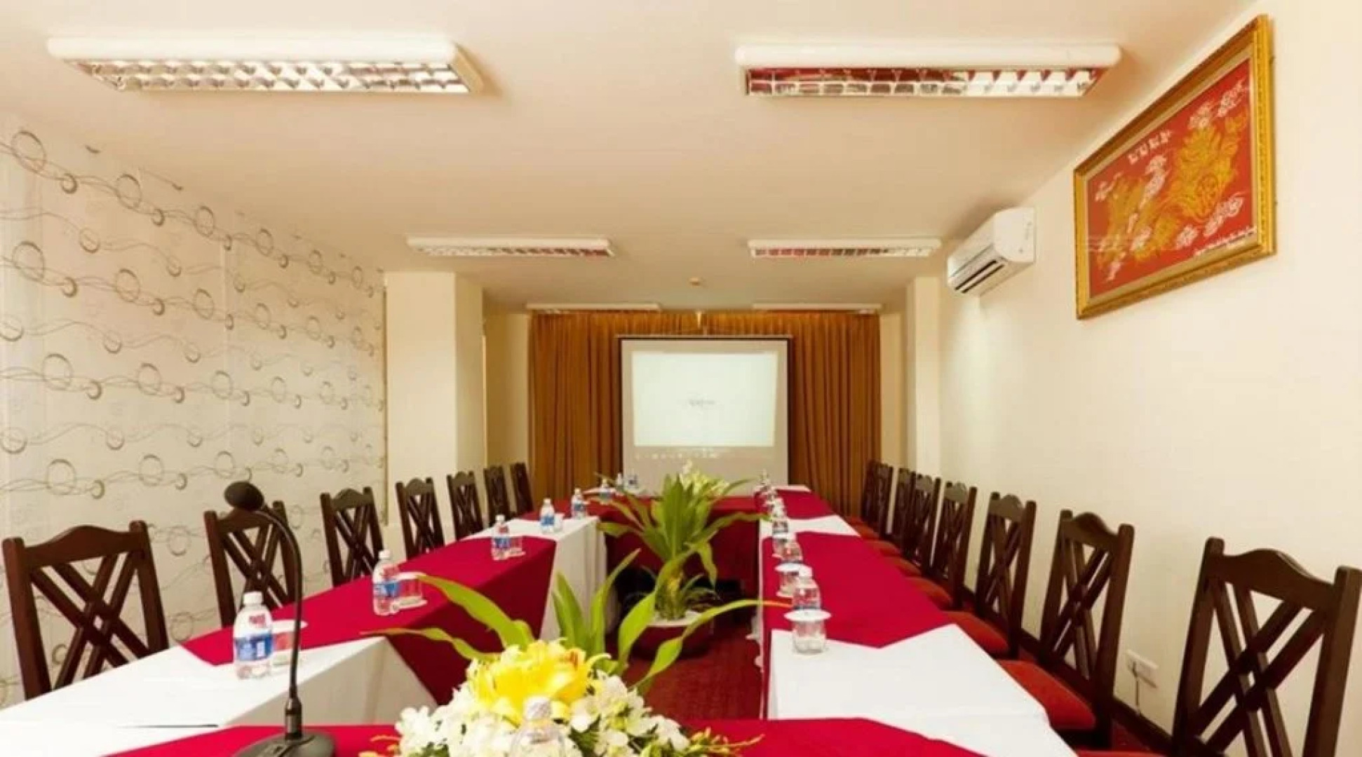 Hon Trem Resort & Spa