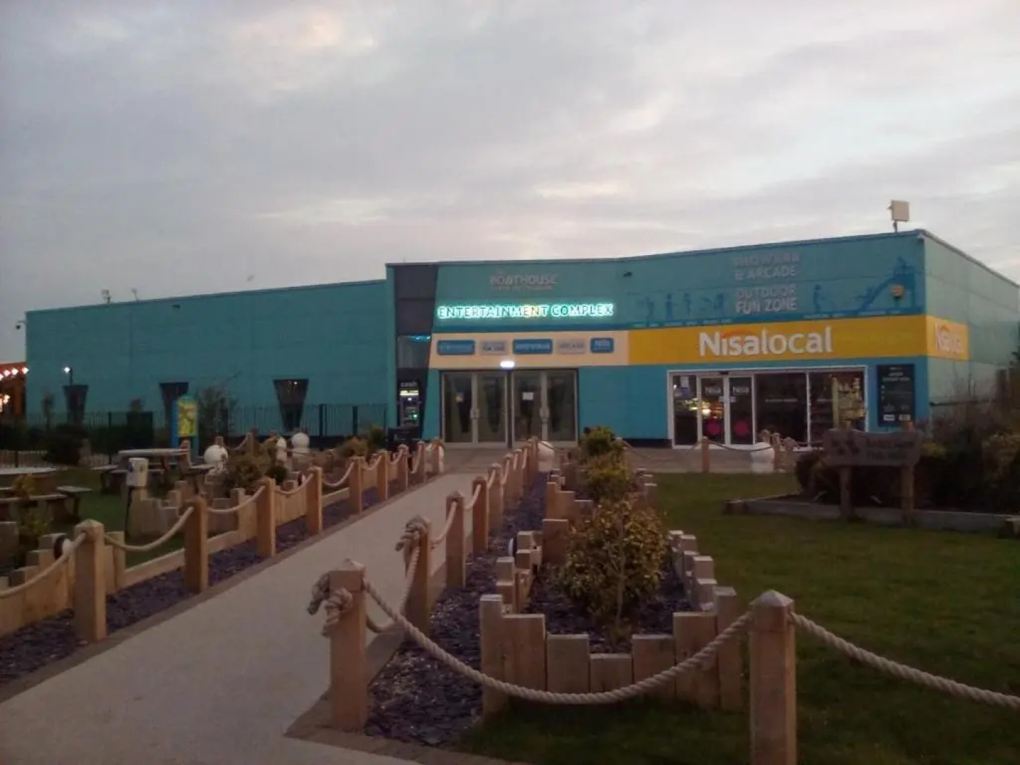 River Views Dog Friendly Caravan 3 Bedrooms