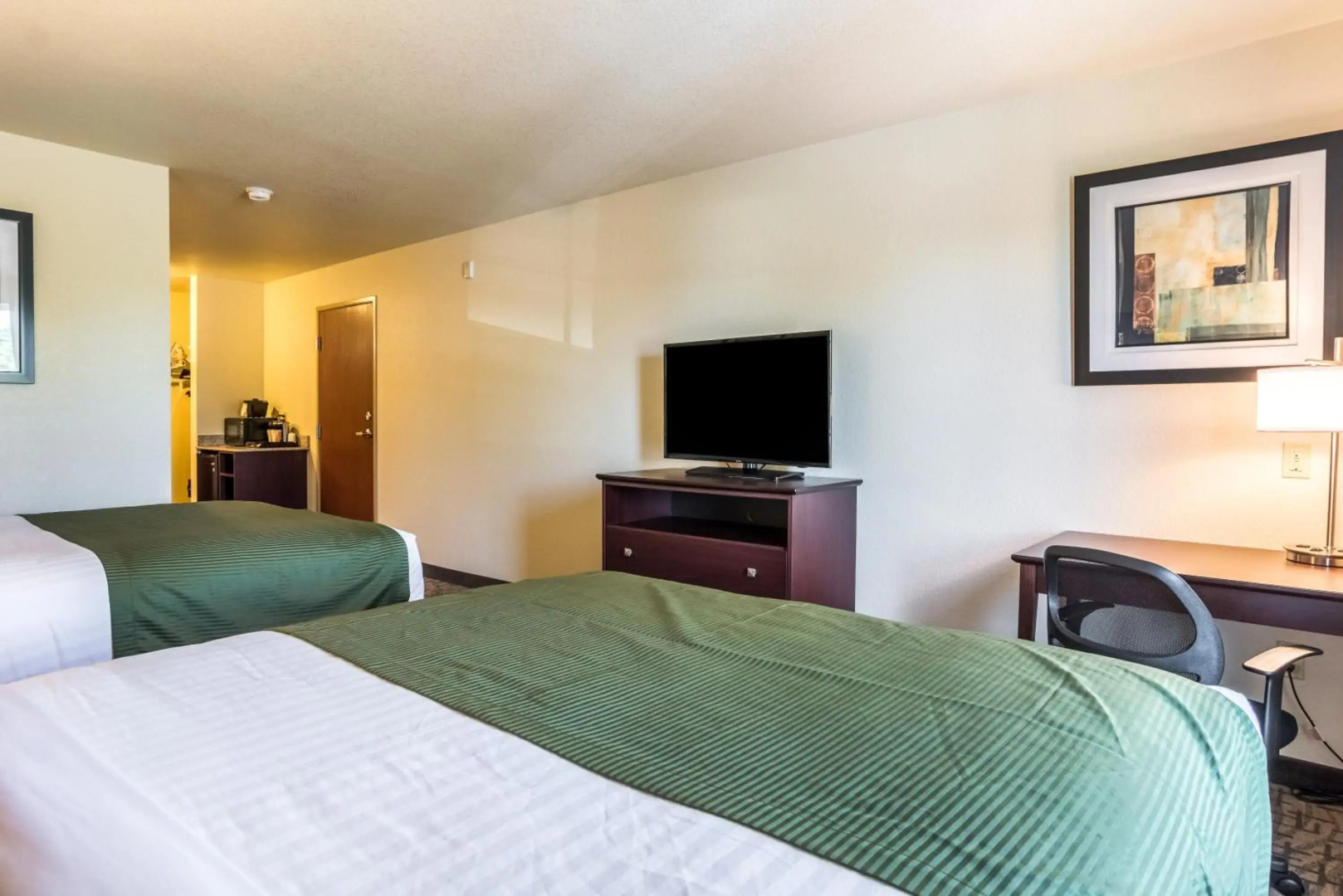Cobblestone Hotel and Suites Torrington