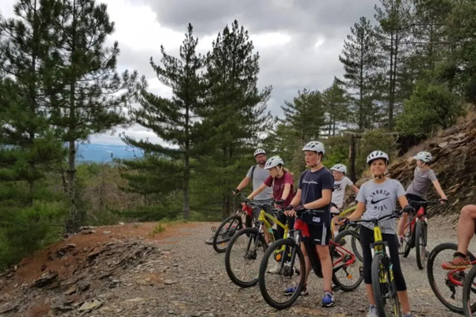 St Jean du Gard : Spacious Apartment with Use of Pool